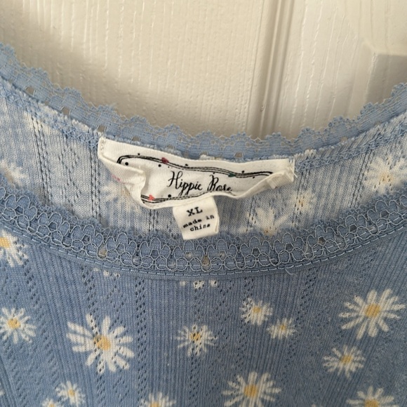 Floral tank with lace detail - Picture 2 of 3